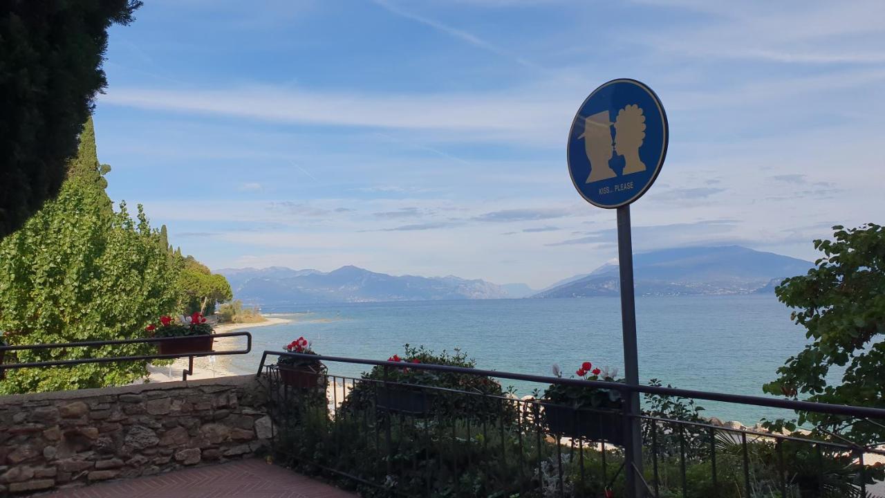 Appartamenti Adriana Sirmione Eksteriør bilde